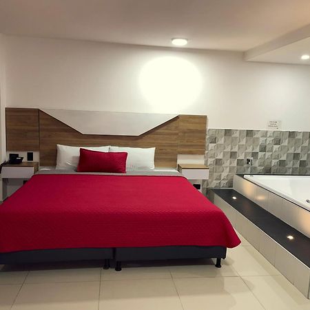 Hotel Ofix Medellin Ngoại thất bức ảnh