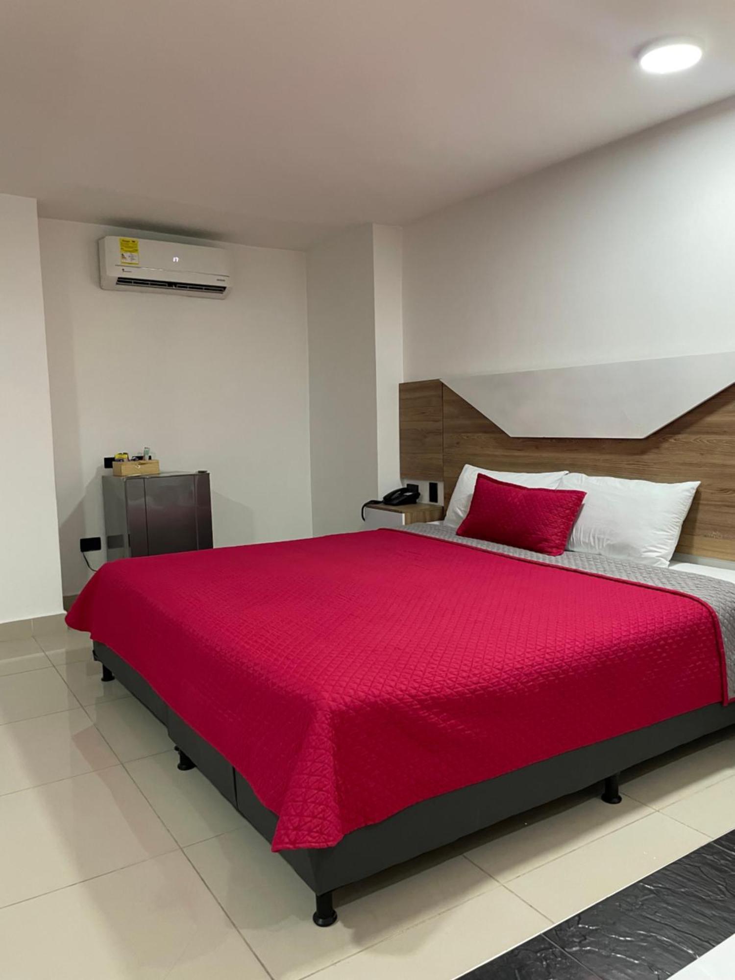 Hotel Ofix Medellin Ngoại thất bức ảnh