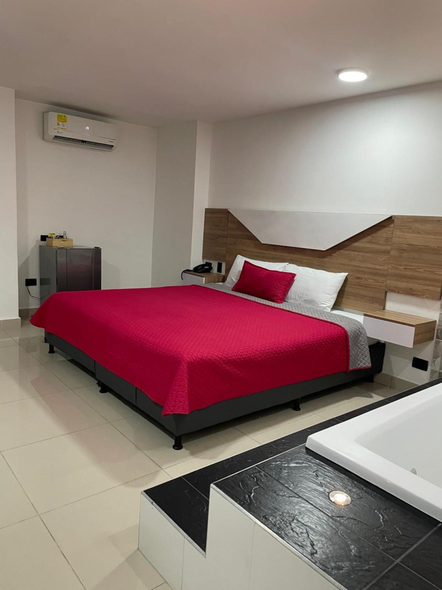 Hotel Ofix Medellin Ngoại thất bức ảnh