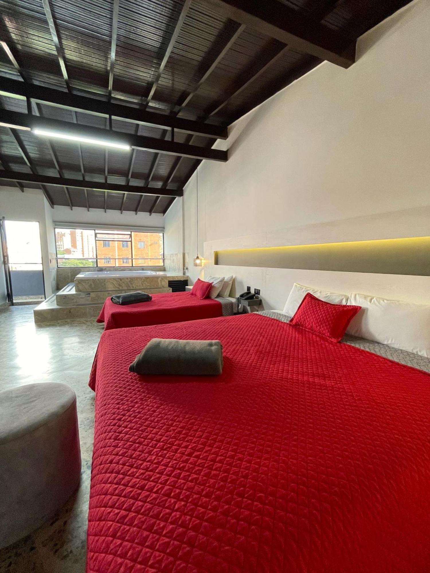 Hotel Ofix Medellin Ngoại thất bức ảnh